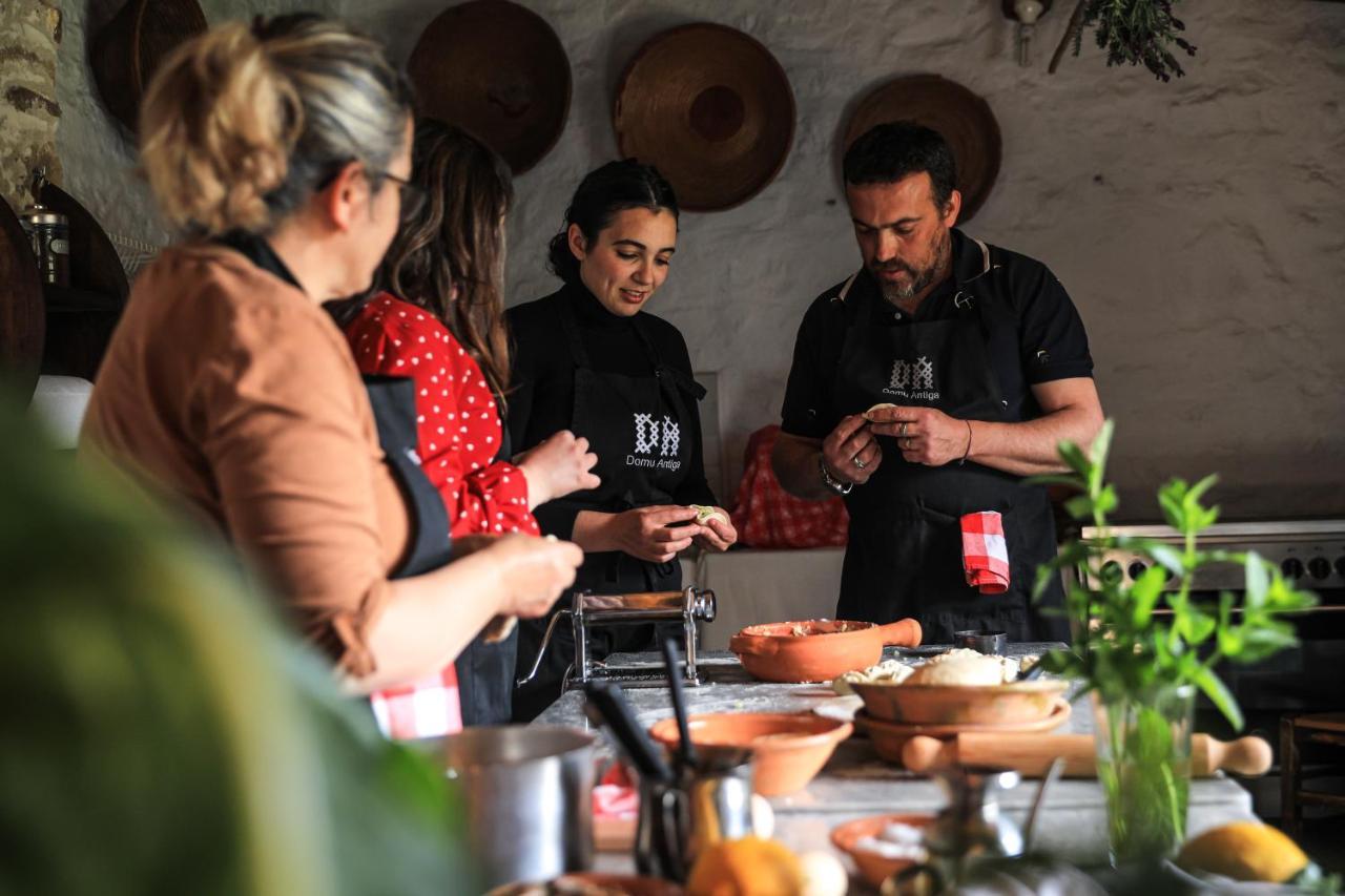 Domu Antiga Bed & Breakfast Gergei Bagian luar foto