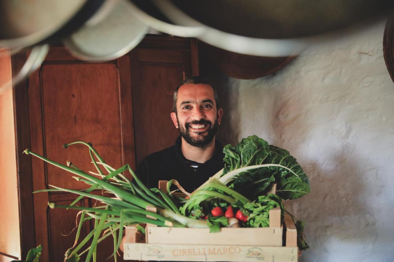 Domu Antiga Bed & Breakfast Gergei Bagian luar foto