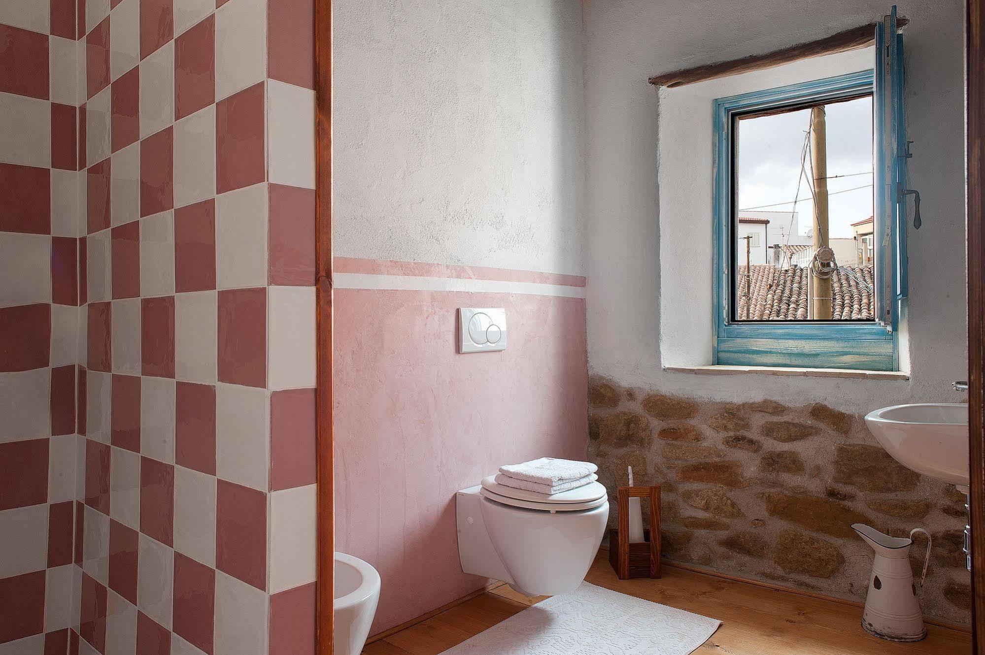 Domu Antiga Bed & Breakfast Gergei Bagian luar foto